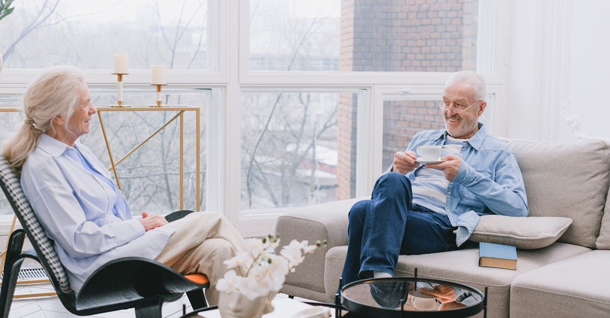 Foto von SHVETS production (Pexels) zum Thema Baufinanzierung für Seniorenwohnungen